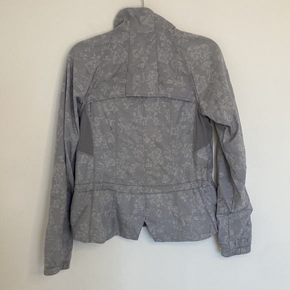 Lululemon Run Travel to Track Jacket - Picture 8 of 13